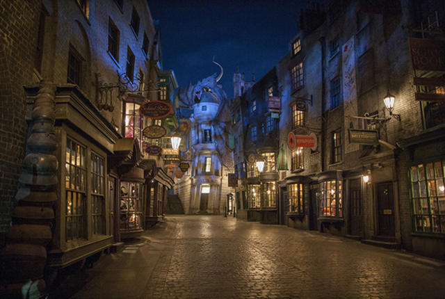 The Wizarding World Of Harry Potter Diagon Alley At Universal Orlando Resort - Day 2